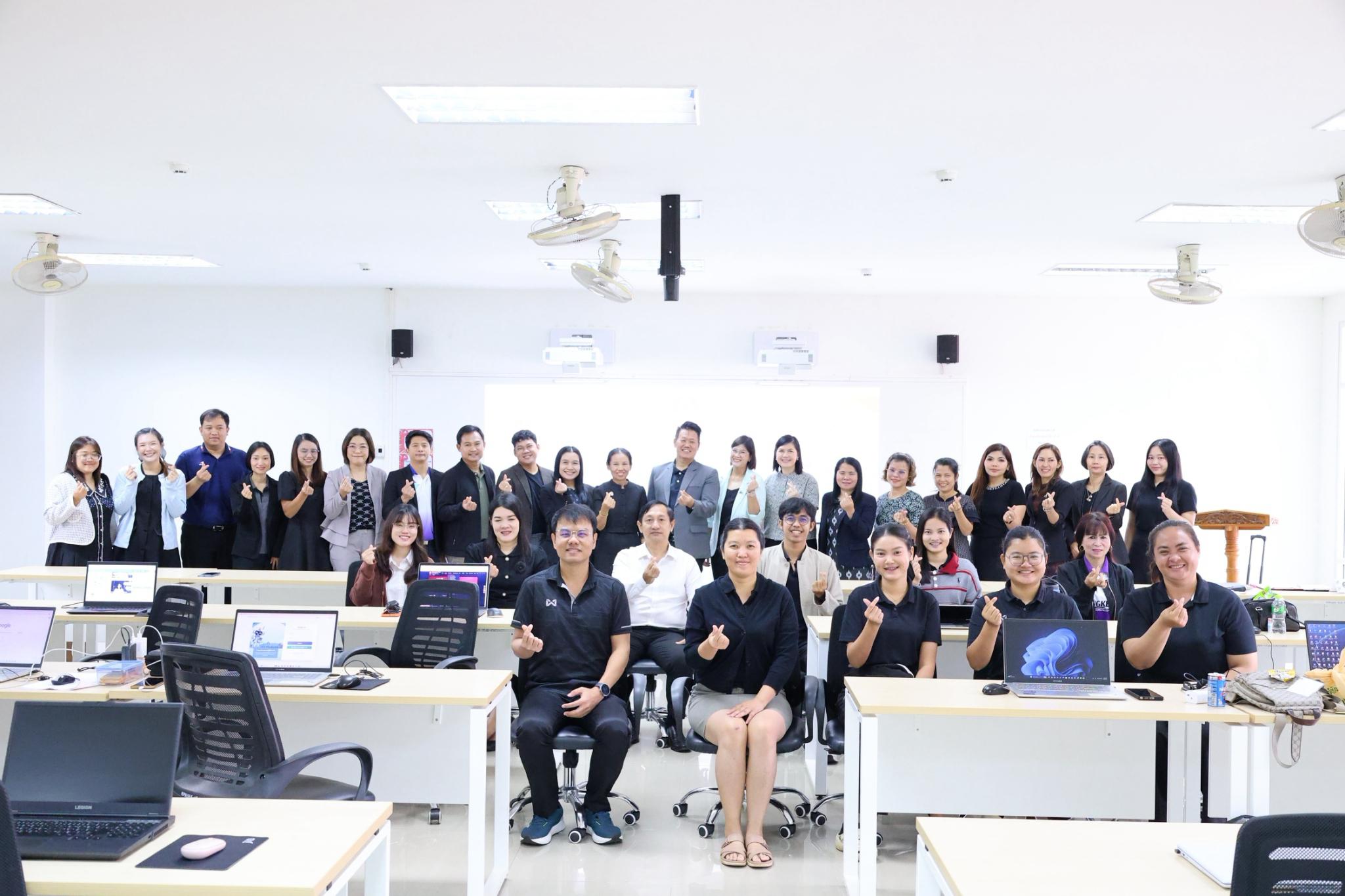 51. โครงการการผลิตสื่อการสอนด้วยนวัตกรรม AI ของครูเพื่อส่งเสริมความคิดสร้างสรรค์สำหรับผู้เรียนในยุคดิจิทัลตามบริบทของโรงเรียน ภายใต้โครงการพัฒนาคุณภาพการศึกษาและการพัฒนาท้องถิ่นโดยมีสถาบันอุดมศึกษาเป็นพี่เลี้ยงเครือข่ายเพื่อการพัฒนาอุดมศึกษา
